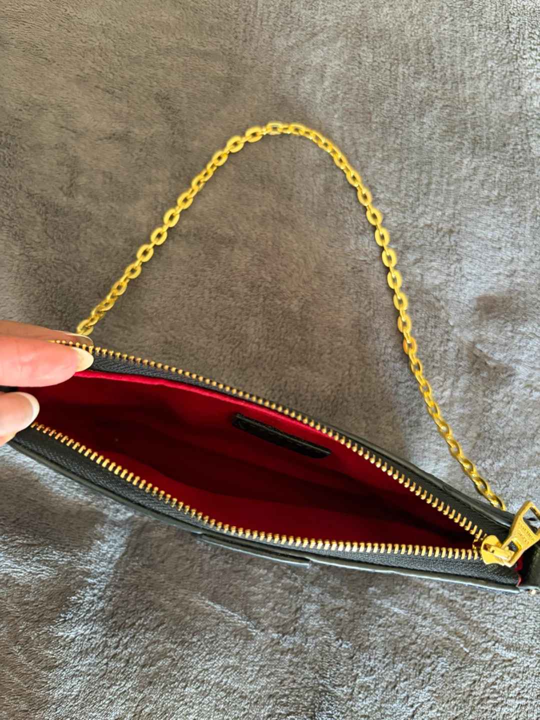 Louis Vuitton Black Monogram Pouch with Gold Chain - photo 3