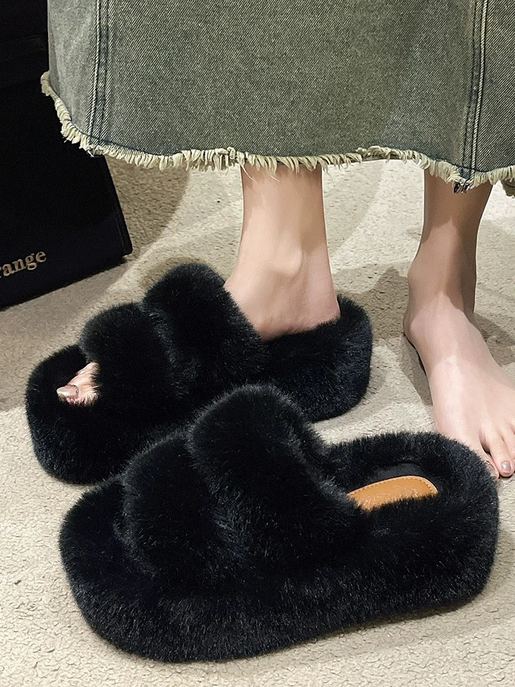 BIG SALE 🖤New Black Faux Fur Slippers size 40 - photo 2