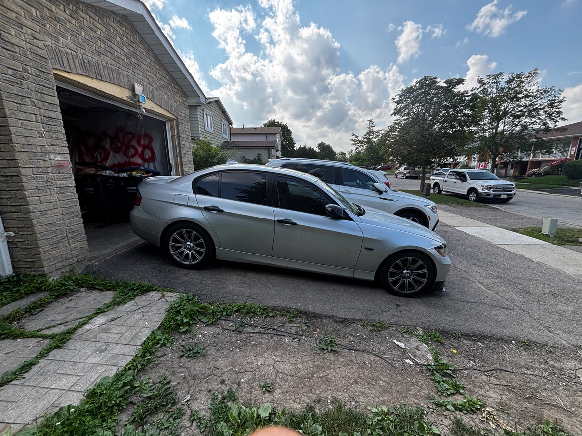 BMW 3 Series Sedan Silver - photo 2