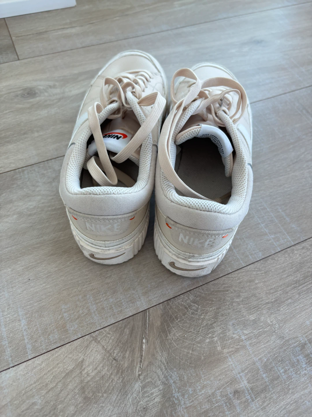 Nike Women's Shoes - photo 2