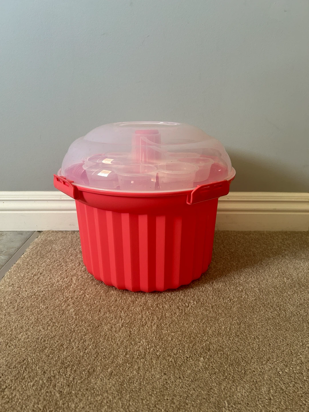 Pink cupcake Carrier with 24 Compartments and Lid