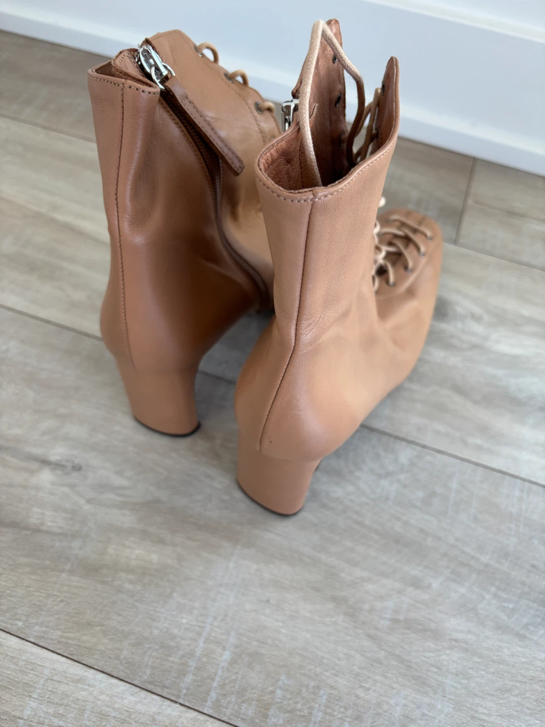Ángel Alarcón Women's Brown Leather Lace-Up Ankle Boots Size 40 - photo 2