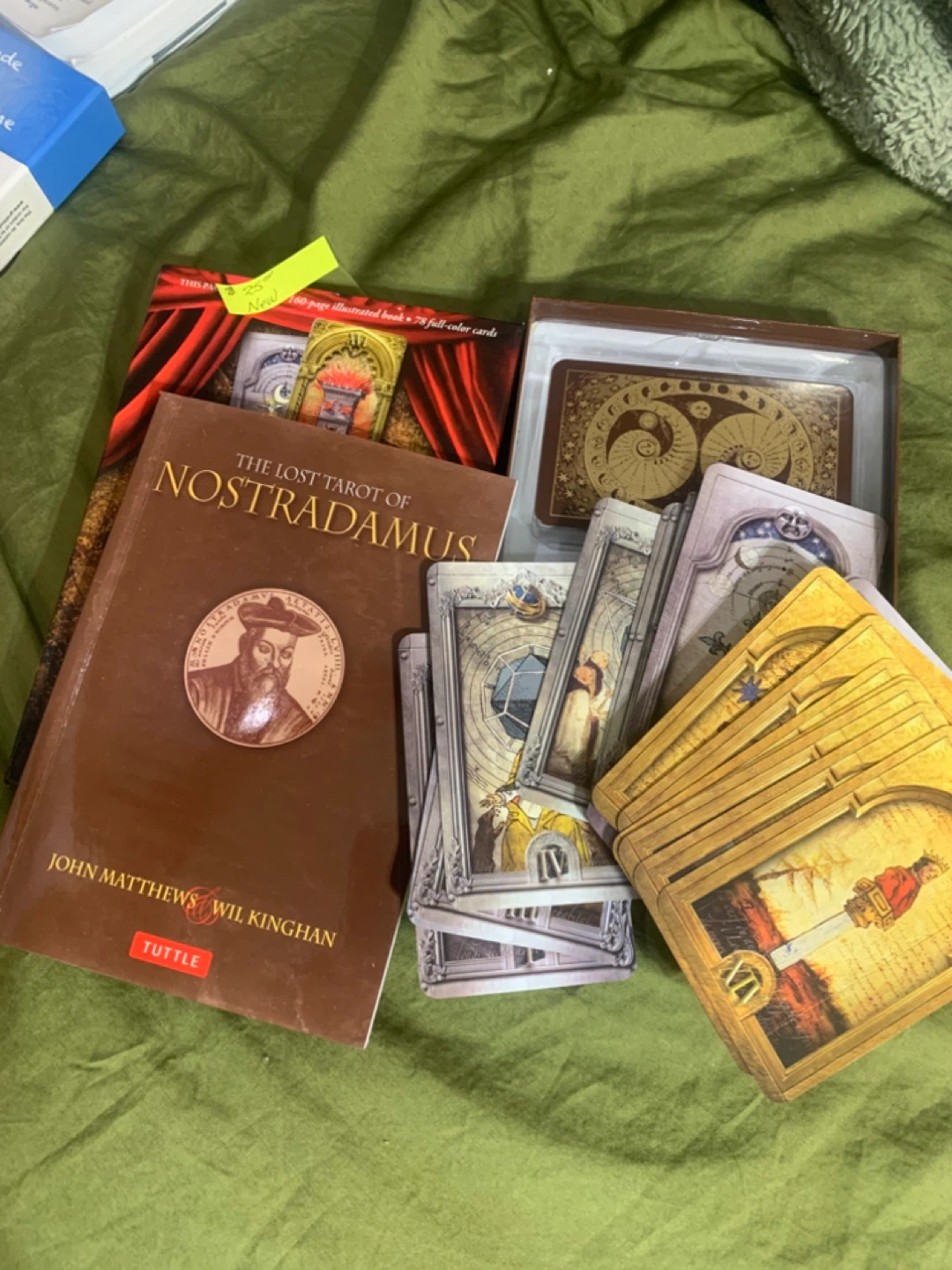 Tarot and Oracle Card Bundle - photo 4
