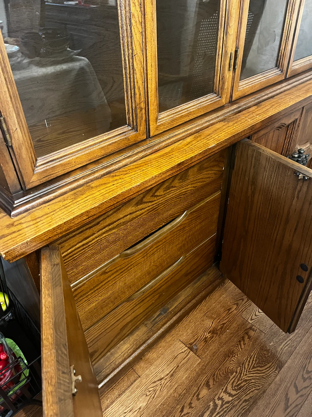 China cabinet - photo 2