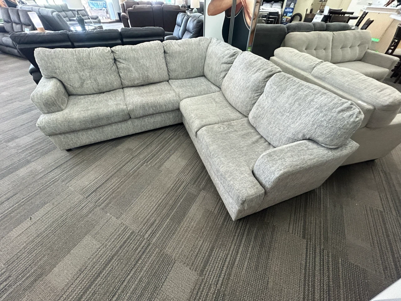 Sectional - photo 2