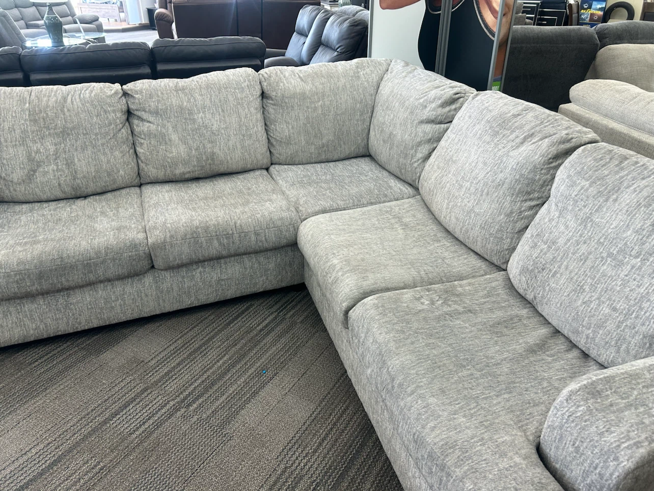 Sectional - photo 3