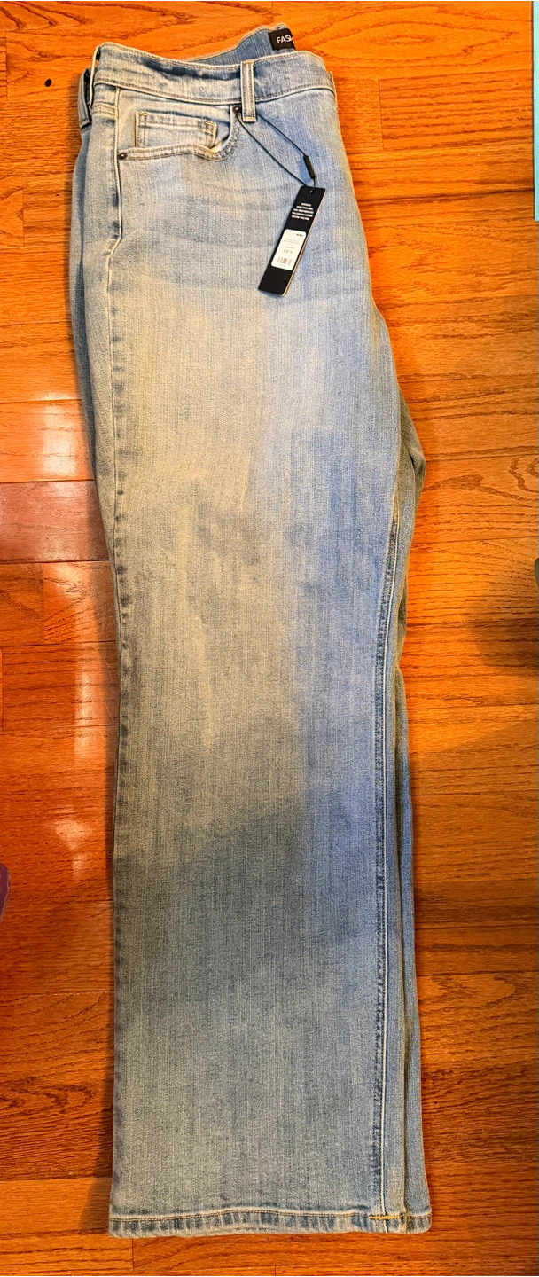 Fashion Nova Vintage Wash Straight Leg Jeans Size 16 - photo 2