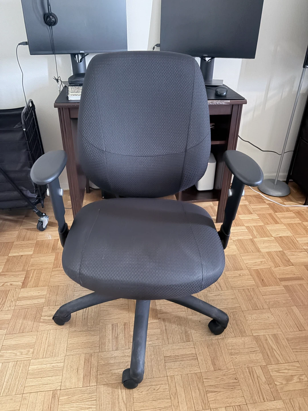 Office Desk Chair – Adjustable Height & Armrests