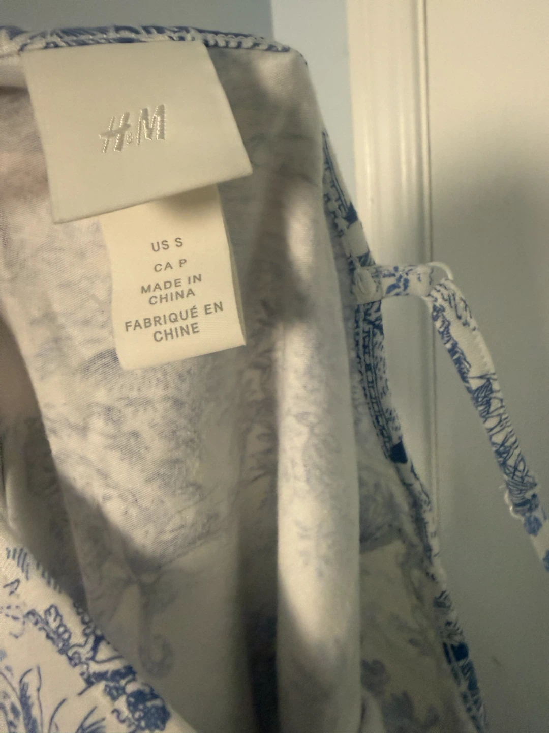 H&M Blue and White Toile Print Bodysuit - Size S - photo 3