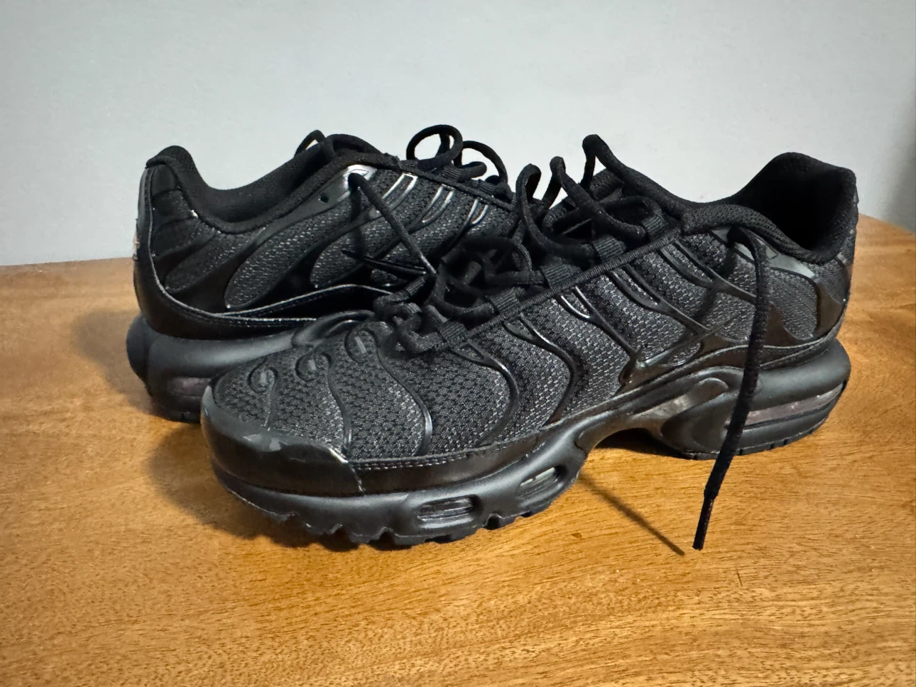 BRAND NEW Nike Air Max Plus TN Triple Black size 9.5