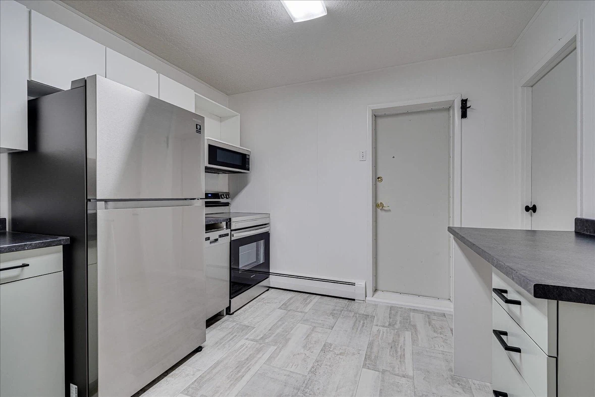 1 bed 1 bath - photo 2
