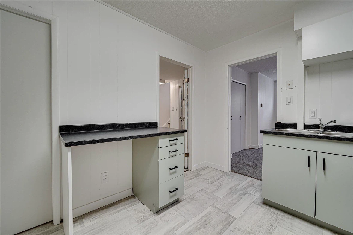 1 bed 1 bath - photo 3