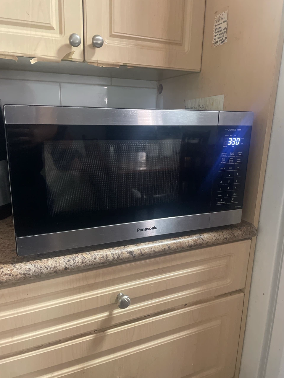 Panasonic The Genius 1100W Microwave - photo 2