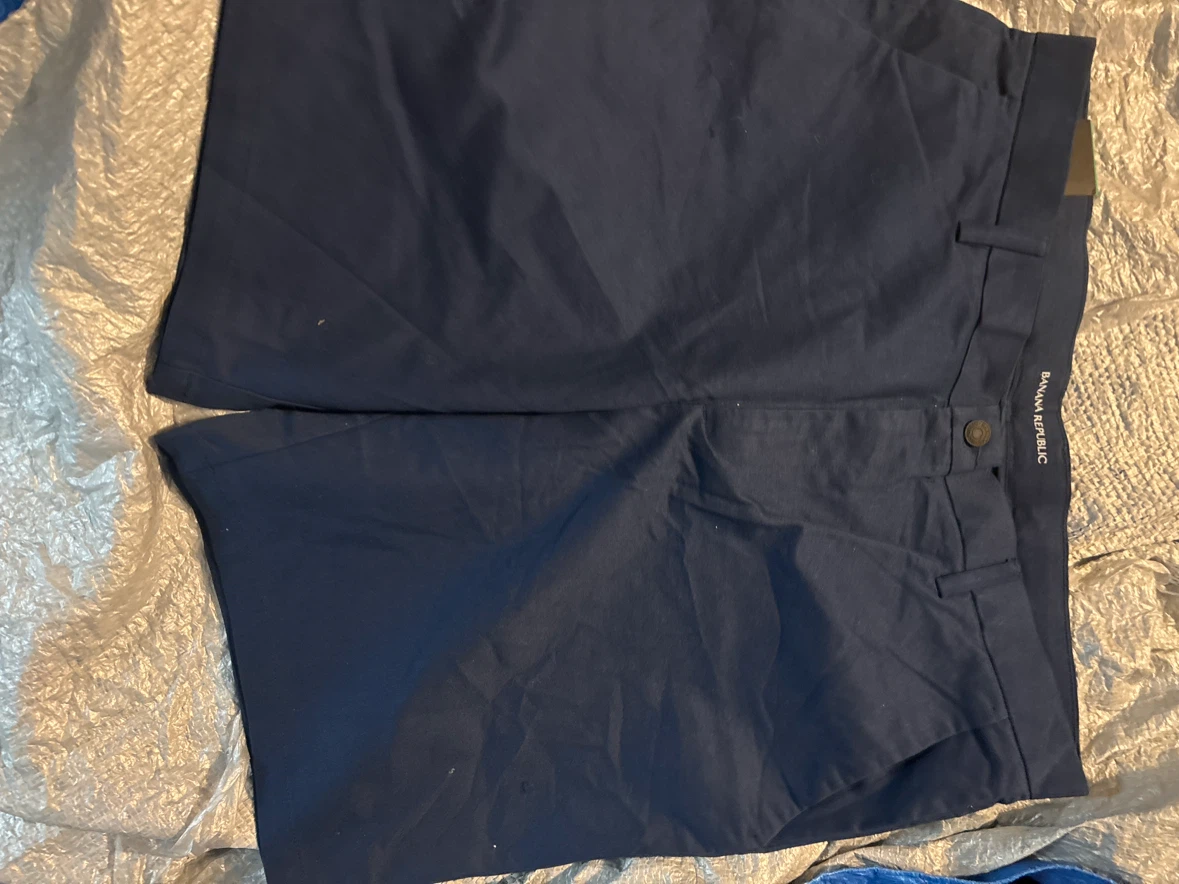 Banana Republic Navy Chino Shorts Size 38 - photo 2