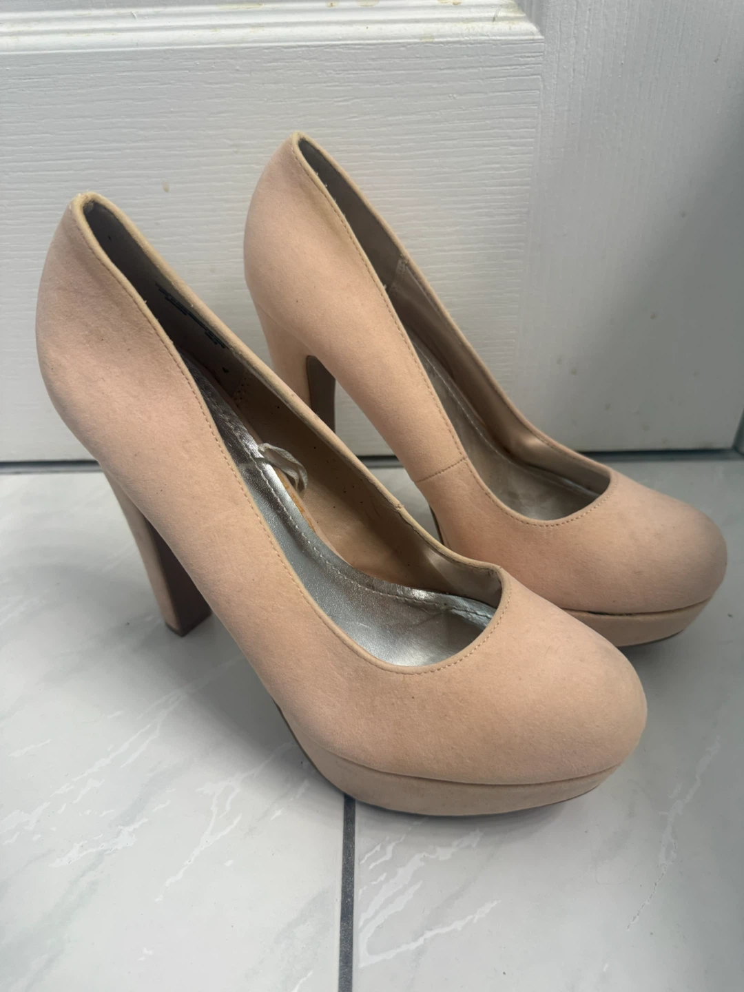 Club Couture Pink Suede Platform Heels - Size 9 / 39