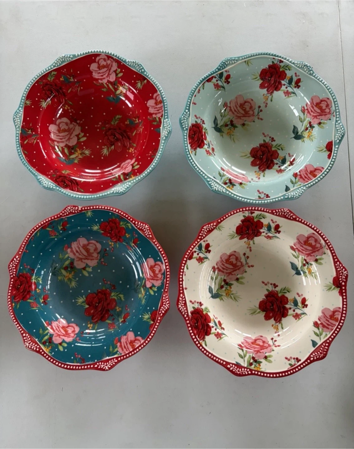 The Pioneer Woman CheerfulRose Toss (Set of 4)