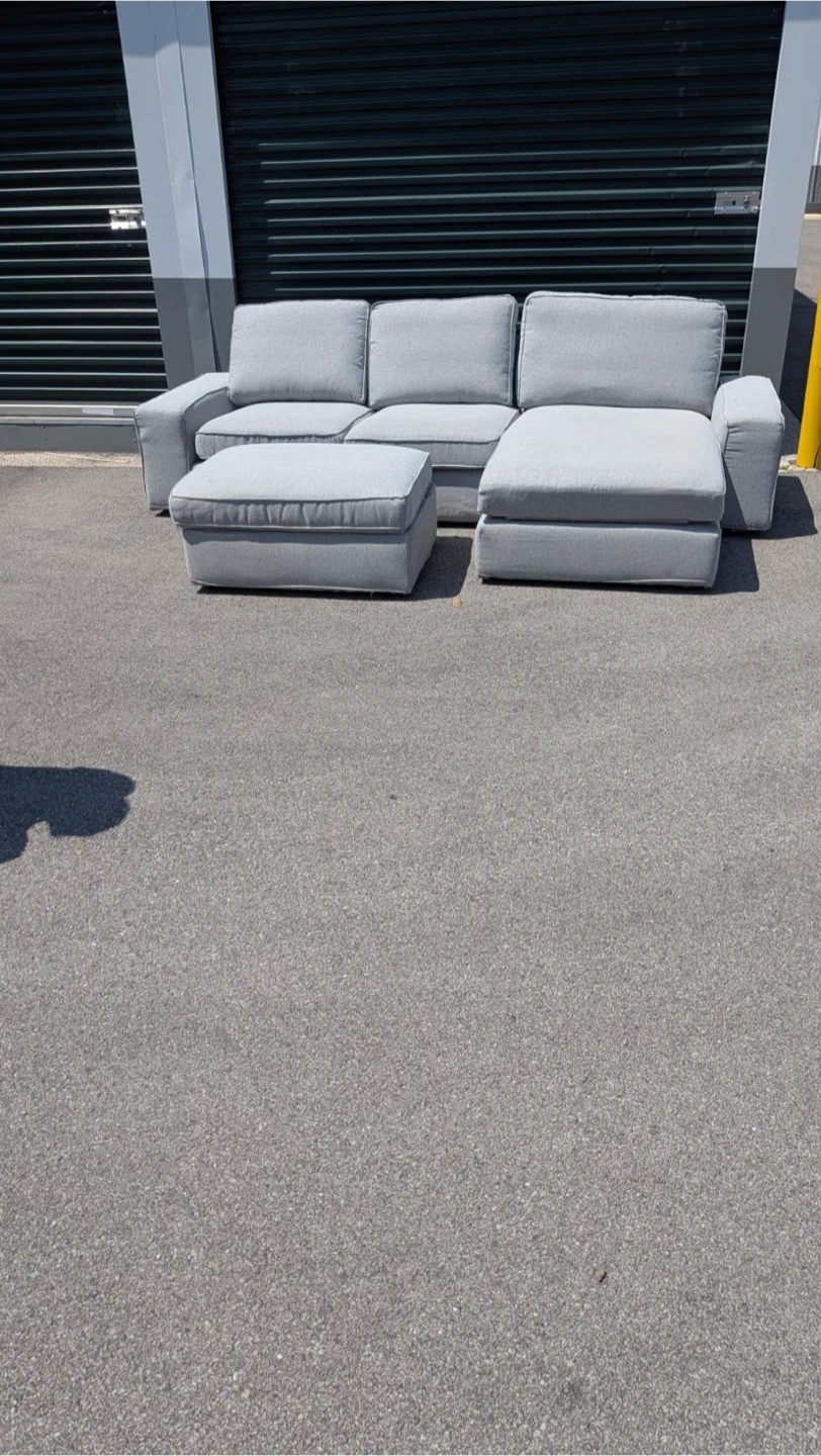 Light Gray Sectional Sofa with Ottoman - photo 3
