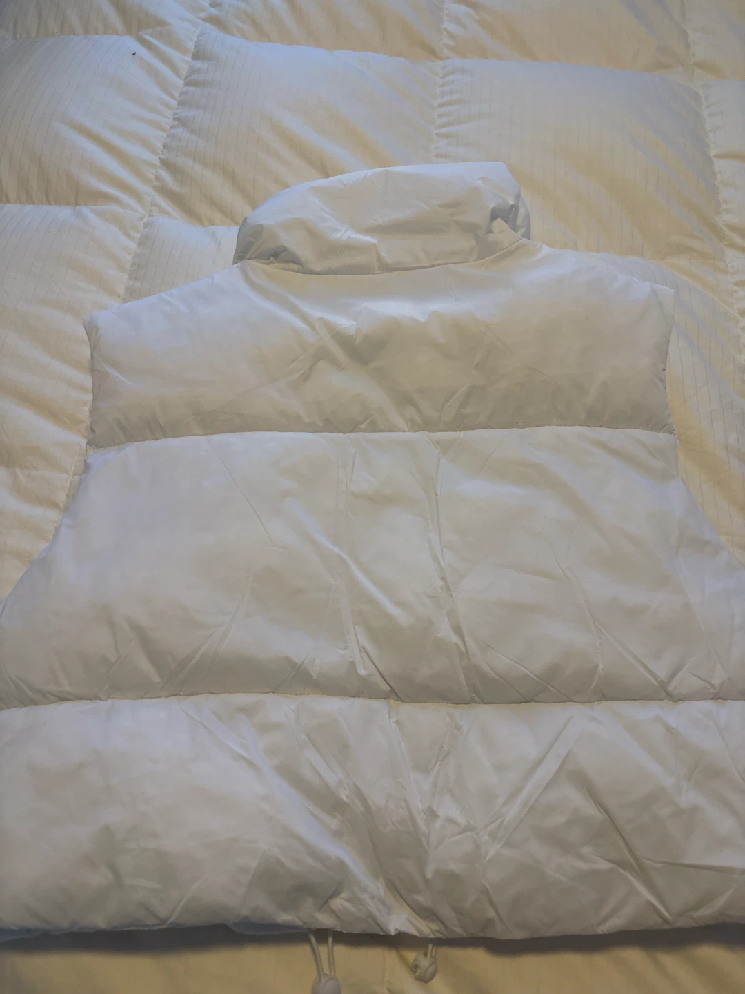 White Puffer Vest - photo 3