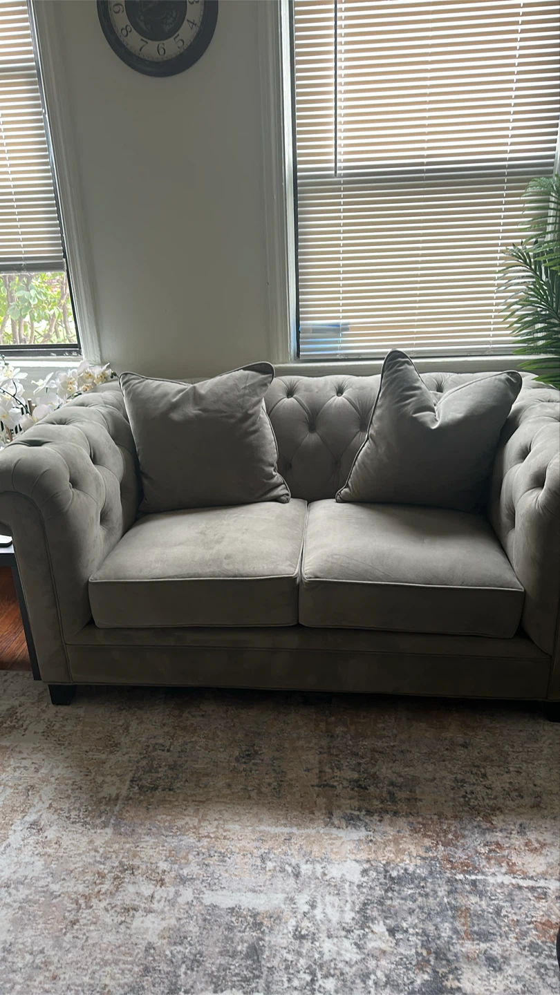 Gray Tufted Loveseat Sofa
