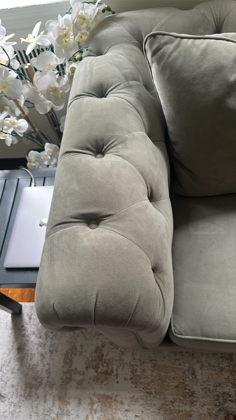 Gray Tufted Loveseat Sofa - photo 2