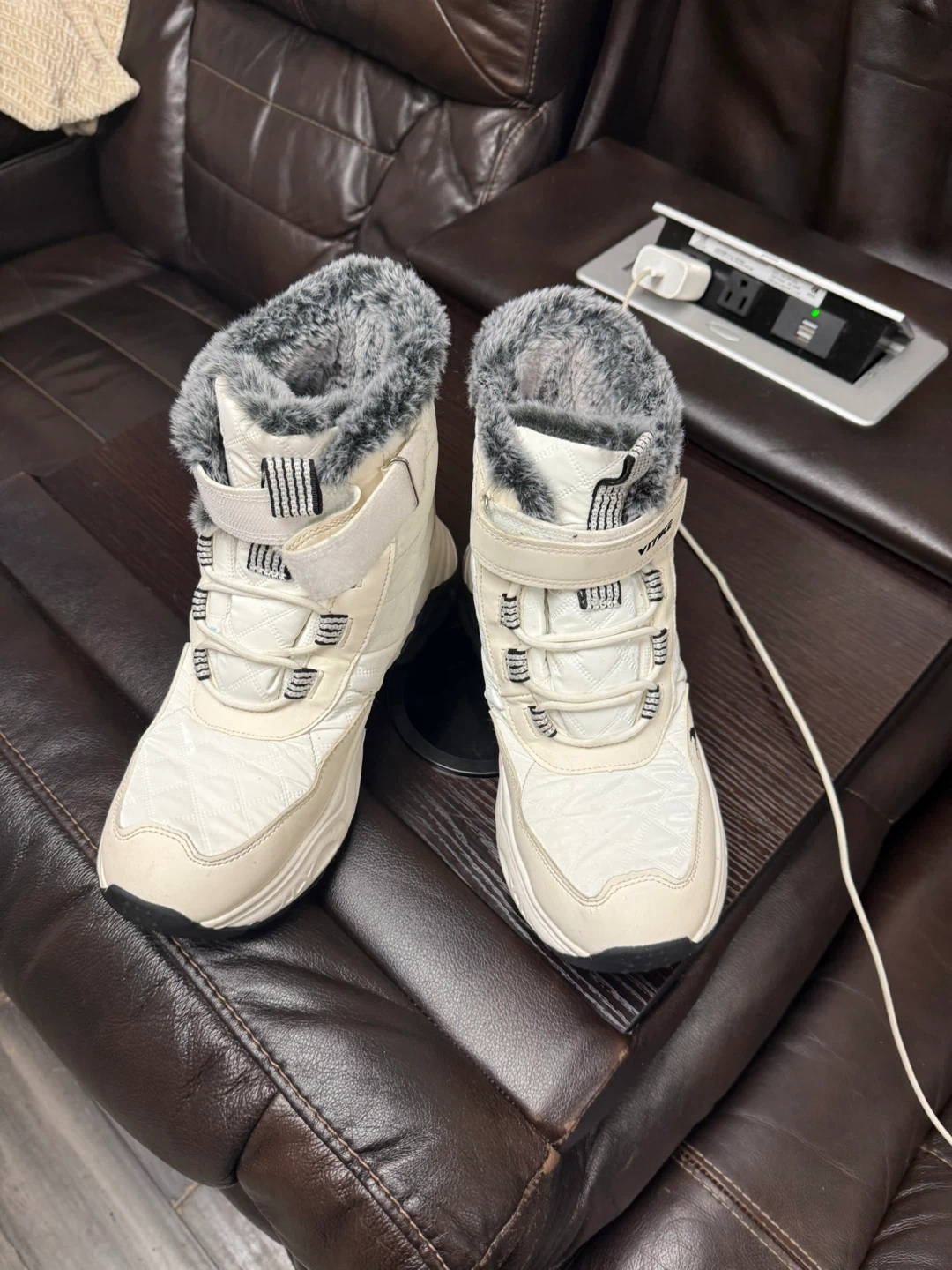 VITIKKE White Faux Fur Lined Winter Boots - photo 2
