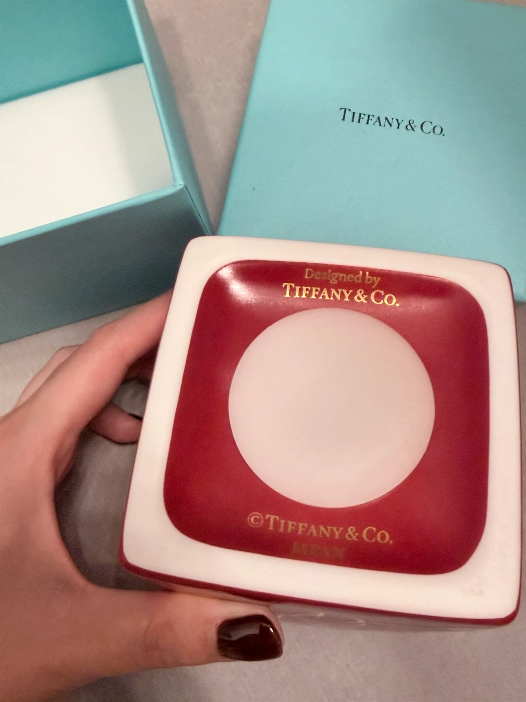 Tiffany & Co. Red "T" Motif Piggy Bank Coin Box - photo 3