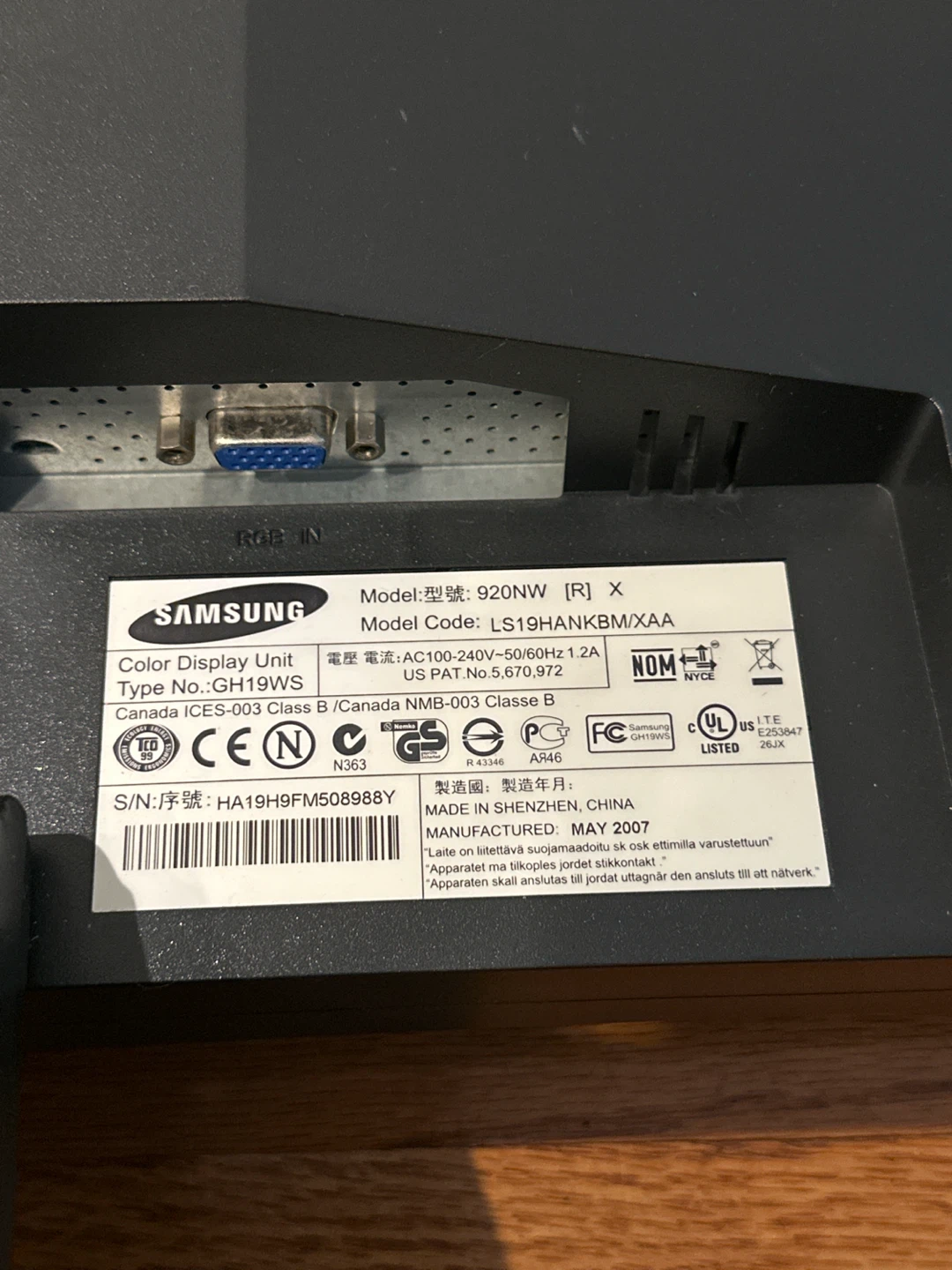Samsung SyncMaster 18” 920NW Monitor - photo 3