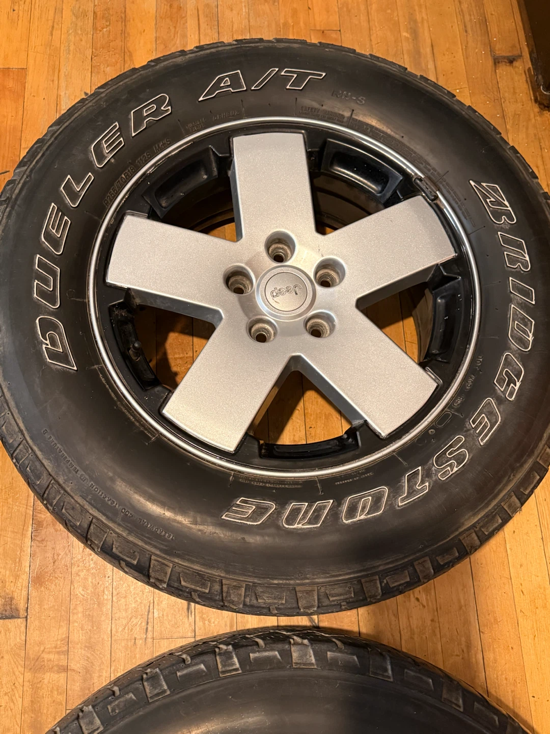 Set of 4 Bridgestone Dueler A/T Tires with Jeep Rims - photo 4