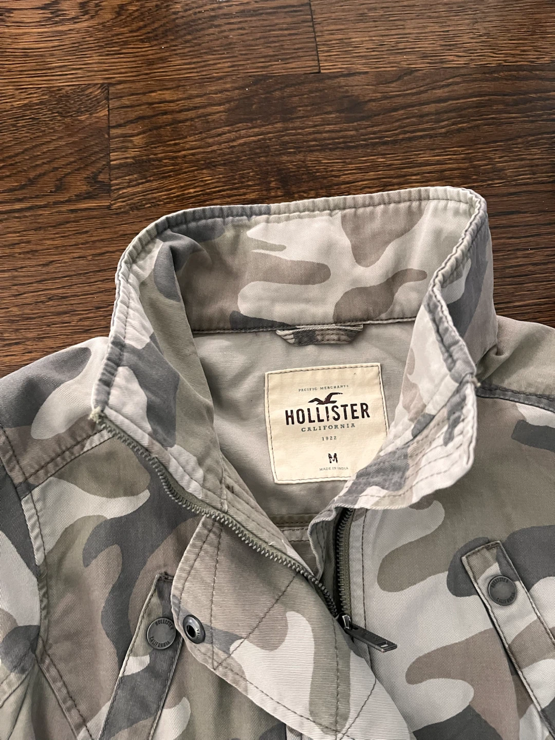 Hollister Camo Field Jacket Size Medium - photo 2