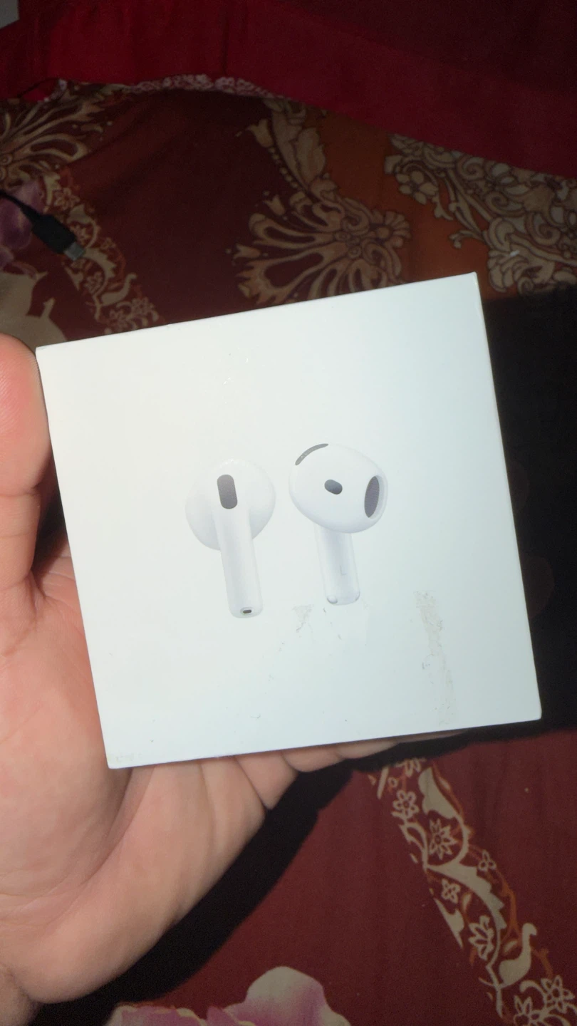 Apple AirPods 4