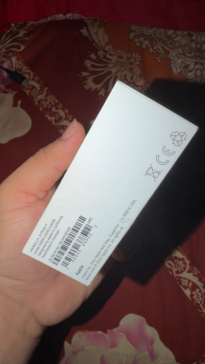 Apple AirPods 4 - photo 5