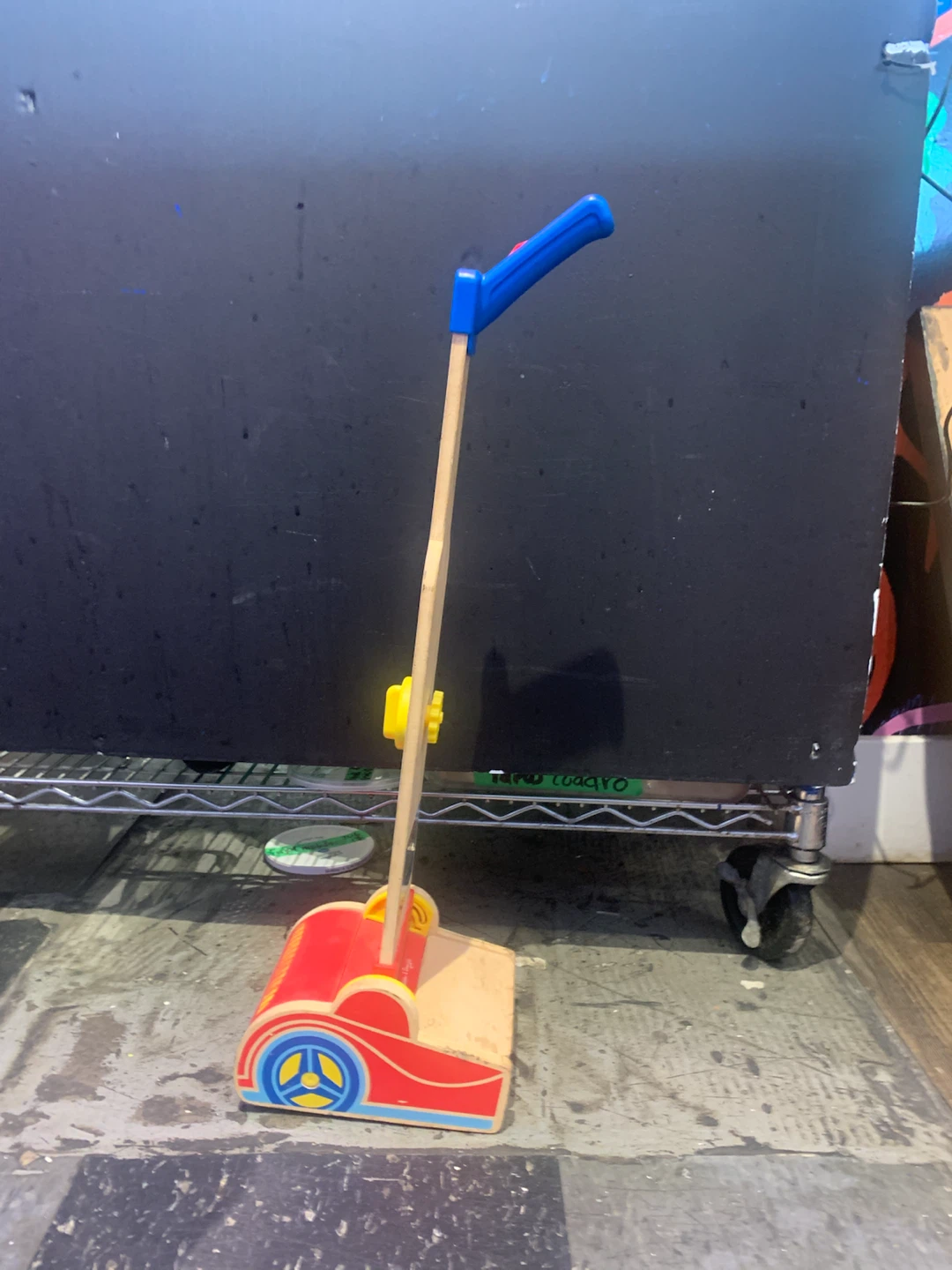 Melissa & Doug Wooden Vacuum Cleaner Play Set - photo 3