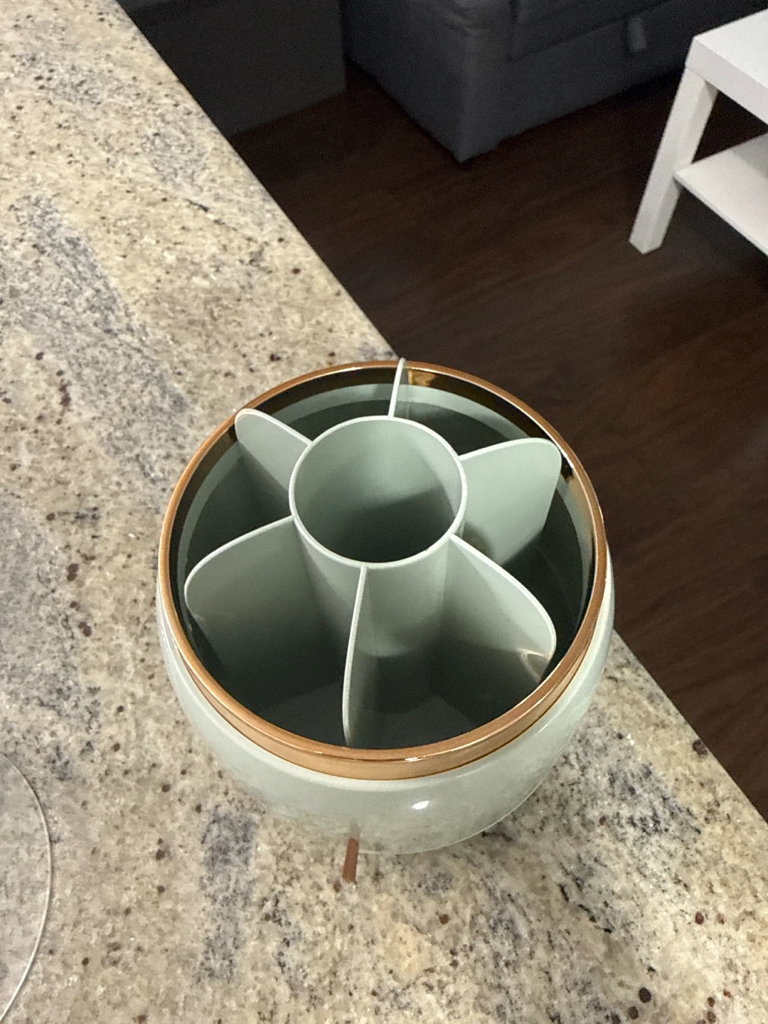 Light Green Makeup Organizer with Lid - photo 3