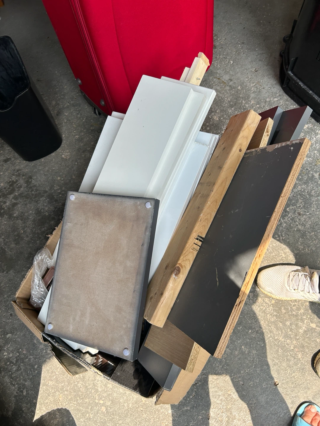 Assorted Home Renovation and Repair Parts - photo 5