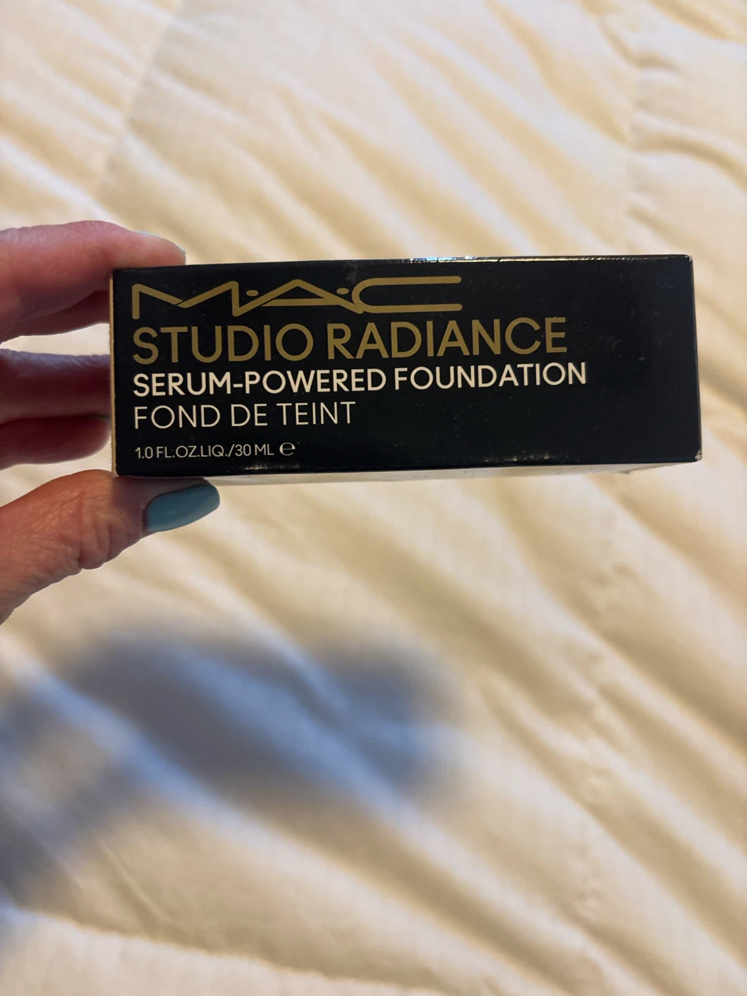 MAC Studio Radiance Serum-Powered Foundation NC15