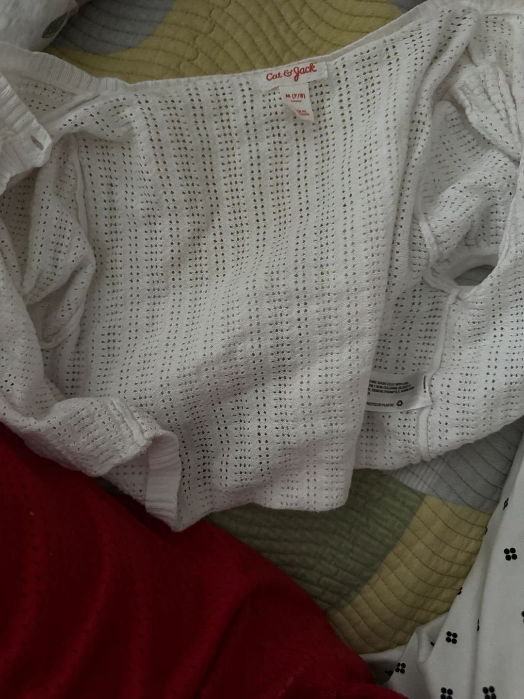 Cat & Jack White Sweater M (7/8)