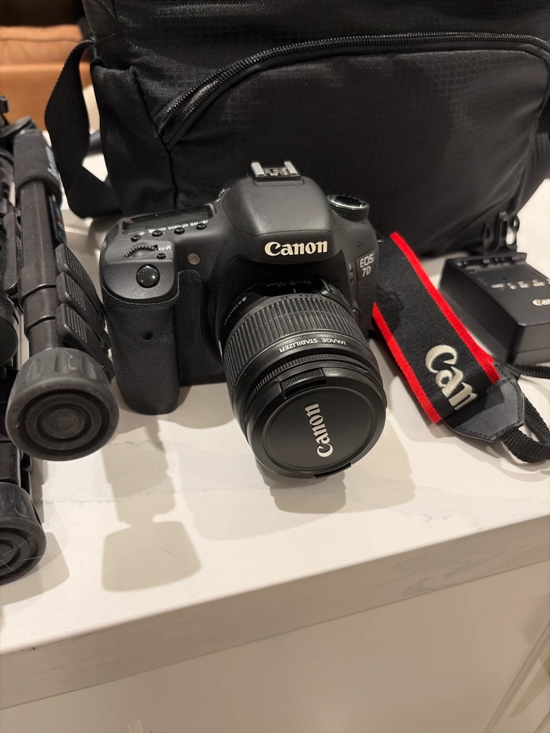 Canon EOS 7D DSLR Camera KIT w/ 18-55mm Lens