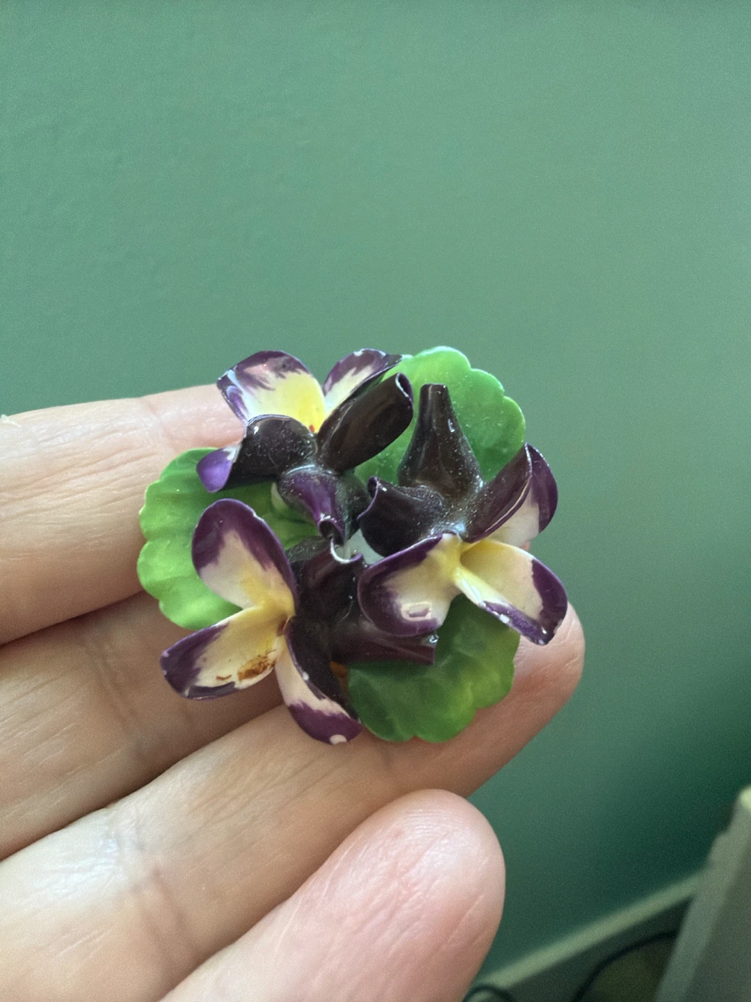 Cara China Staffordshire Pin Brooch