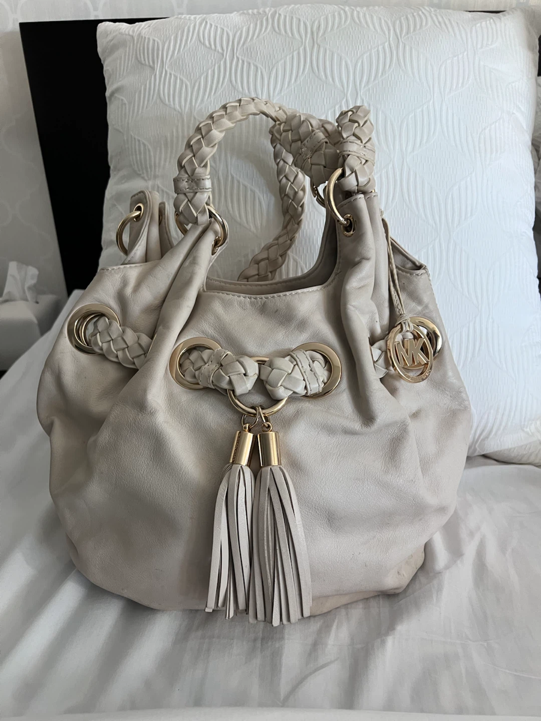 Michael Kors Cream Leather Tassel Hobo Bag - photo 2
