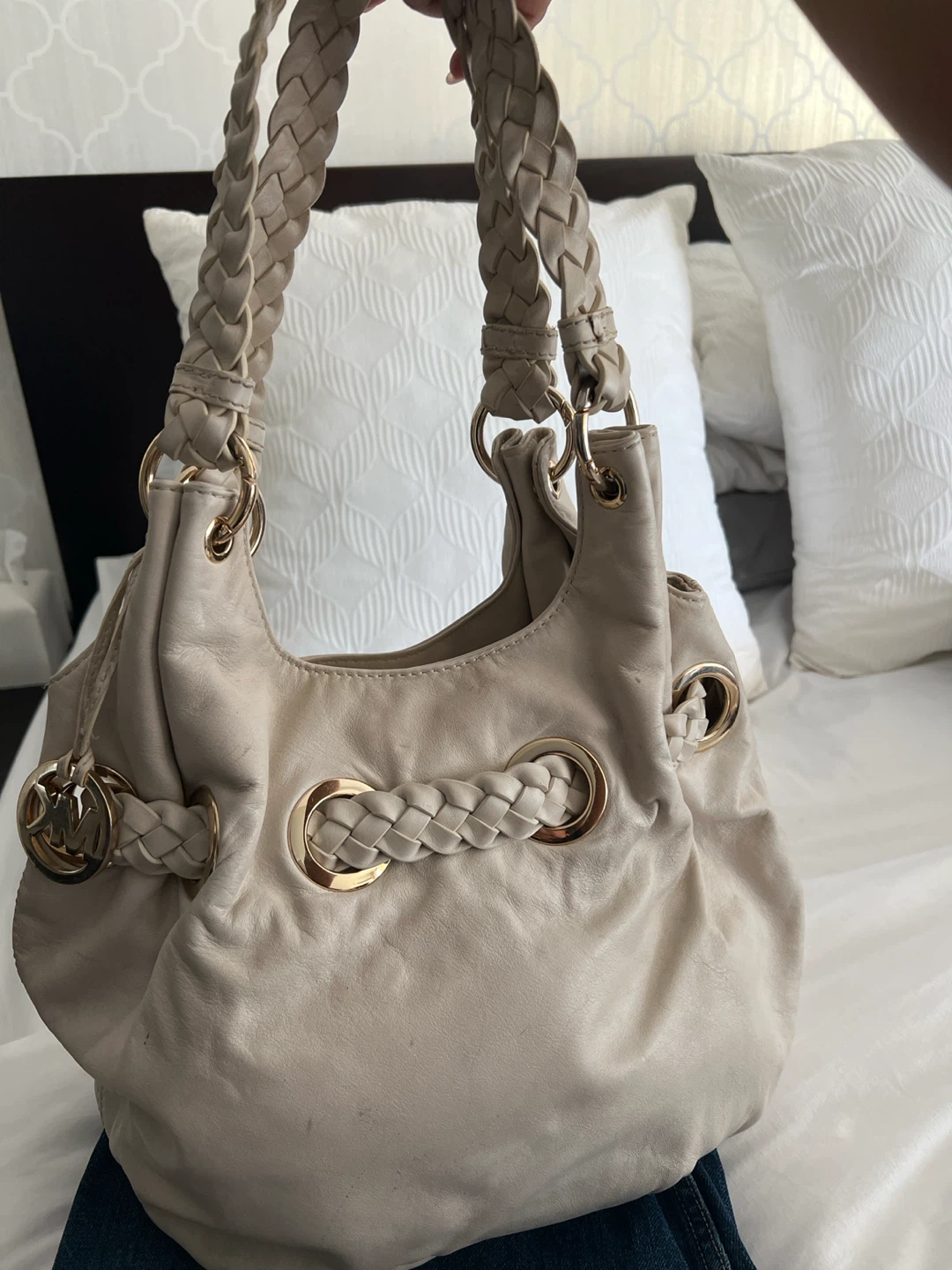 Michael Kors Cream Leather Tassel Hobo Bag - photo 3