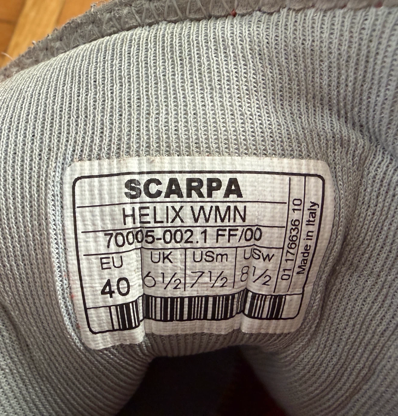 SCARPA Helix Climbing Shoes Women’s Size 8.5 - photo 2