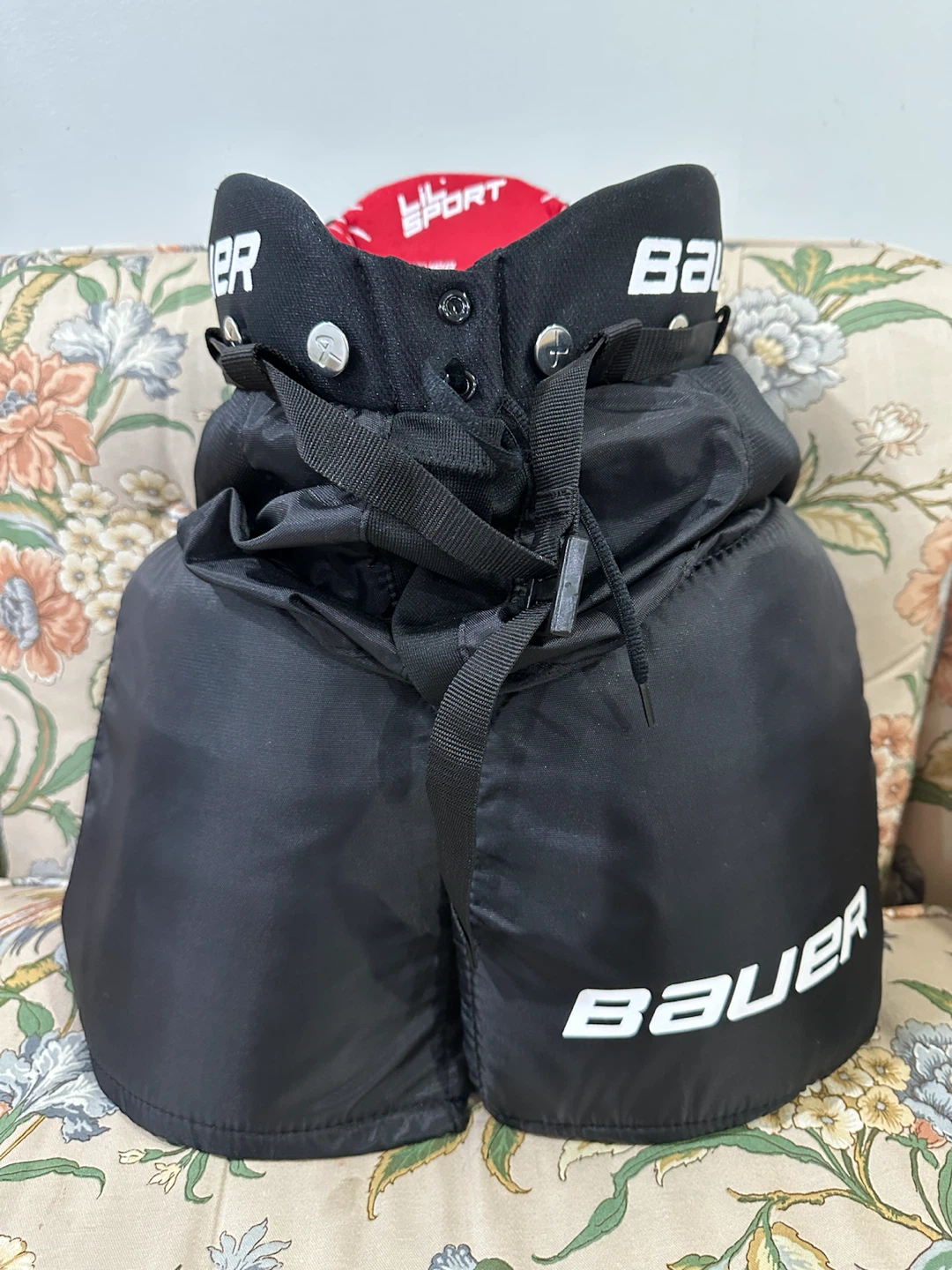 Ice skating/hockey equipment - can accept best deals - photo 2