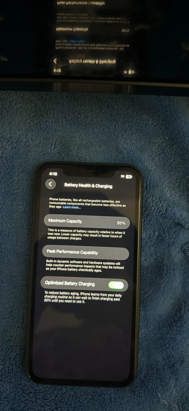 iPhone 11 - photo 4