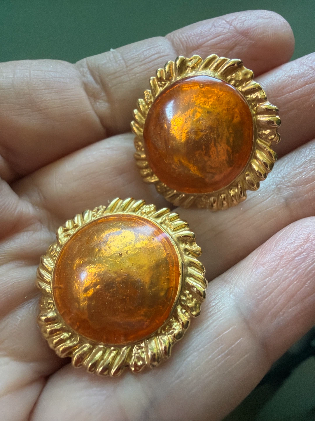 Vintage Clip-On Earrings - Orange & Gold Tone - photo 4