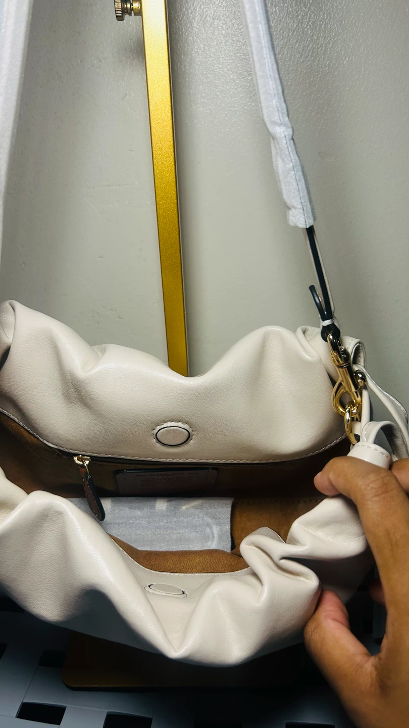 Coach White Faye Leather Shoulder Bag - photo 3