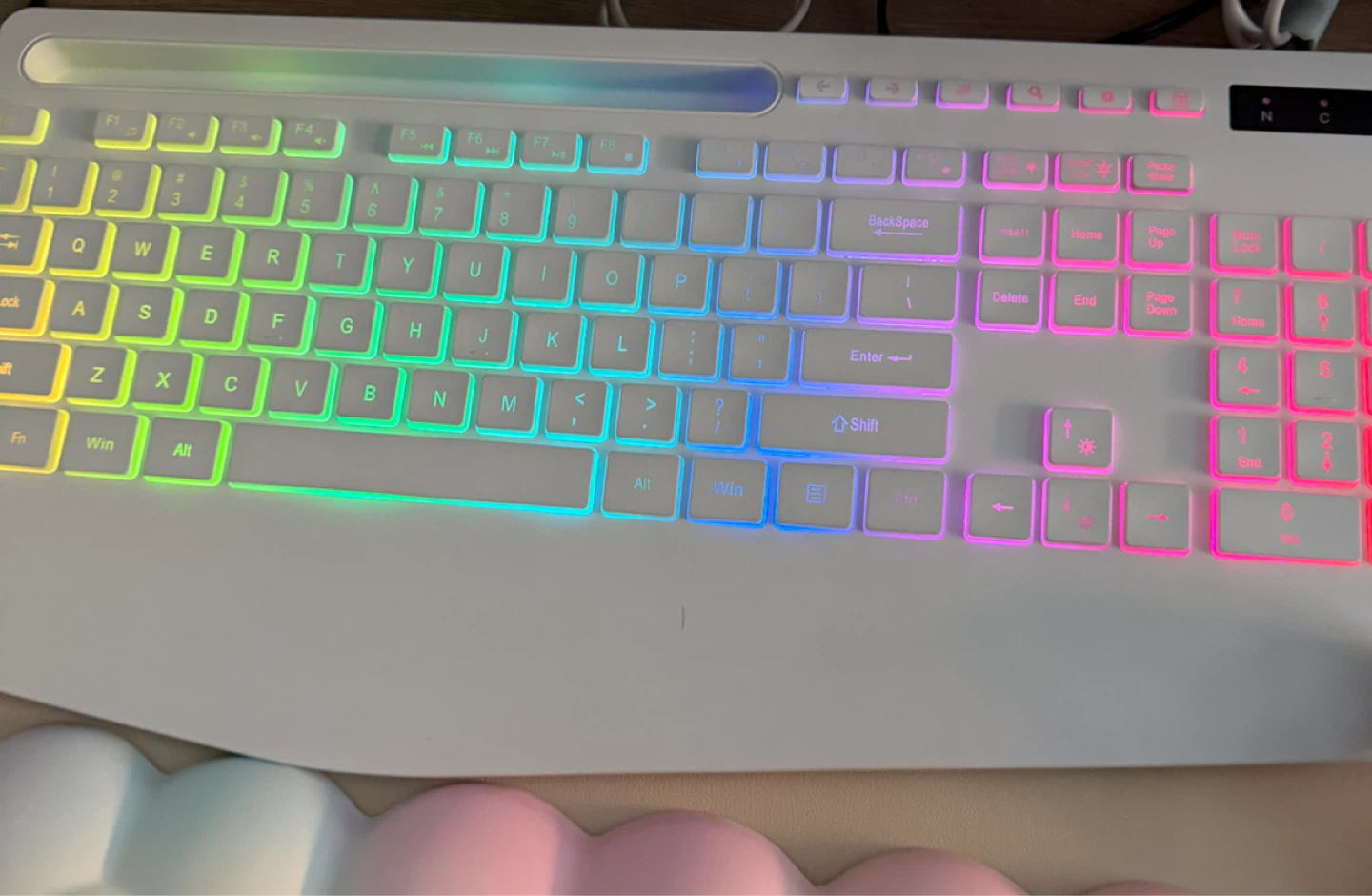 Sablute Wireless Keyboard and Mouse Combo RGB - photo 3