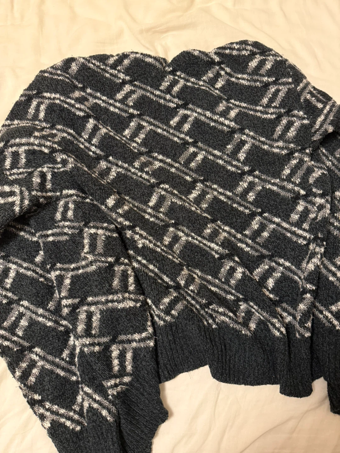 Vintage patterned cardigan - photo 4