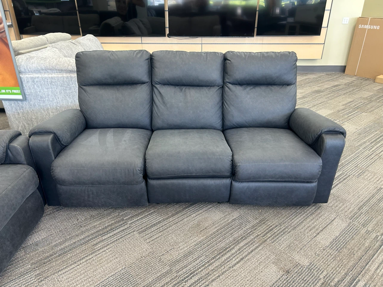 Power reclining sofa and loveseat - photo 2