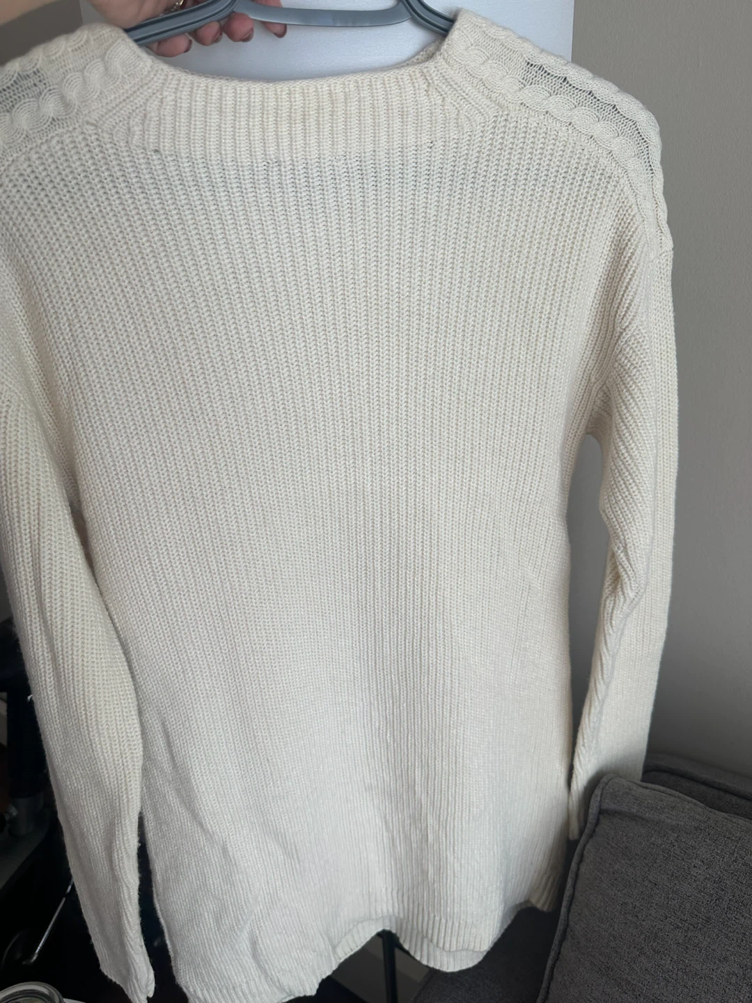 Woman knit sweater - photo 3