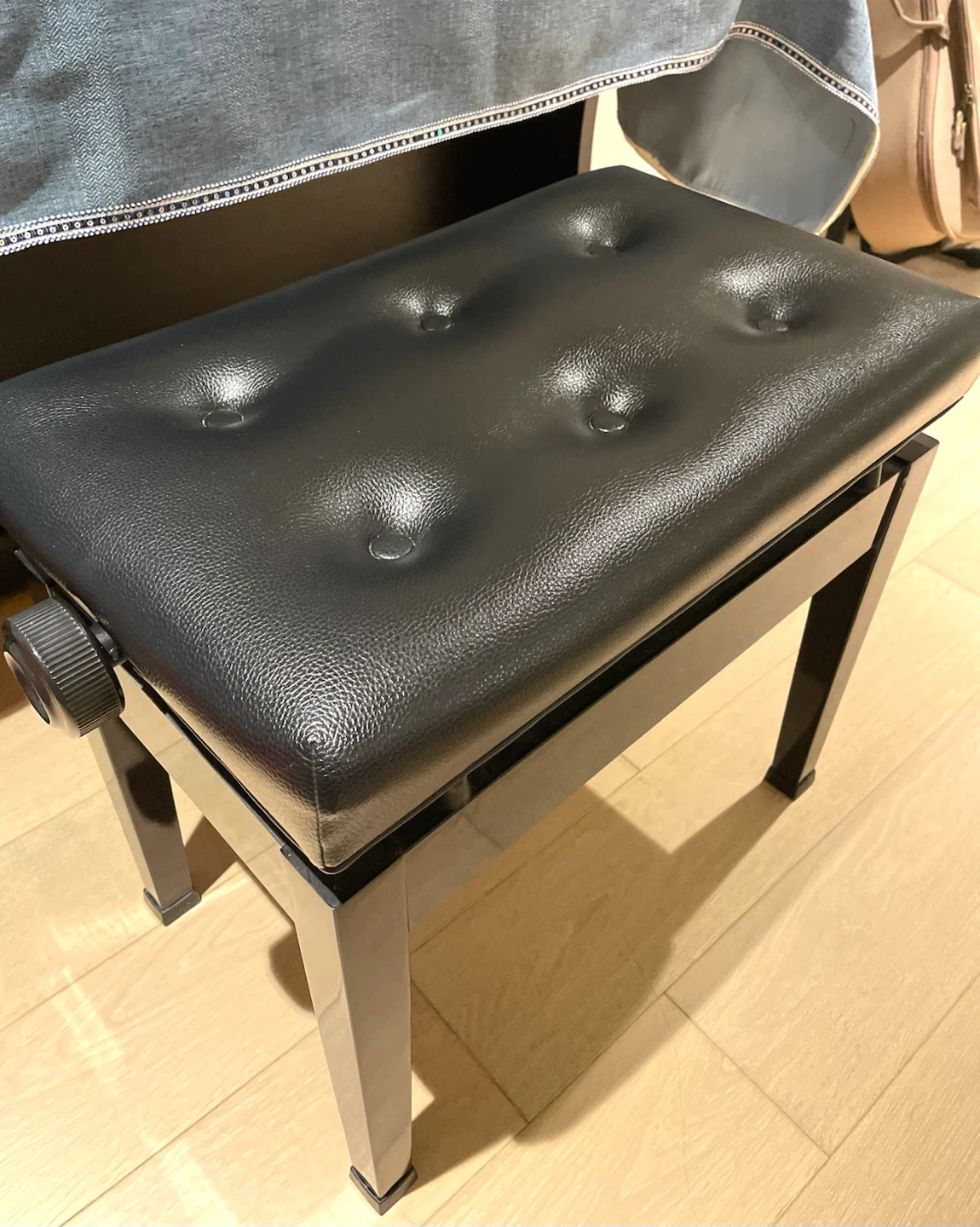 Donner DDP-300 88-Key Piano with piano chair - photo 4